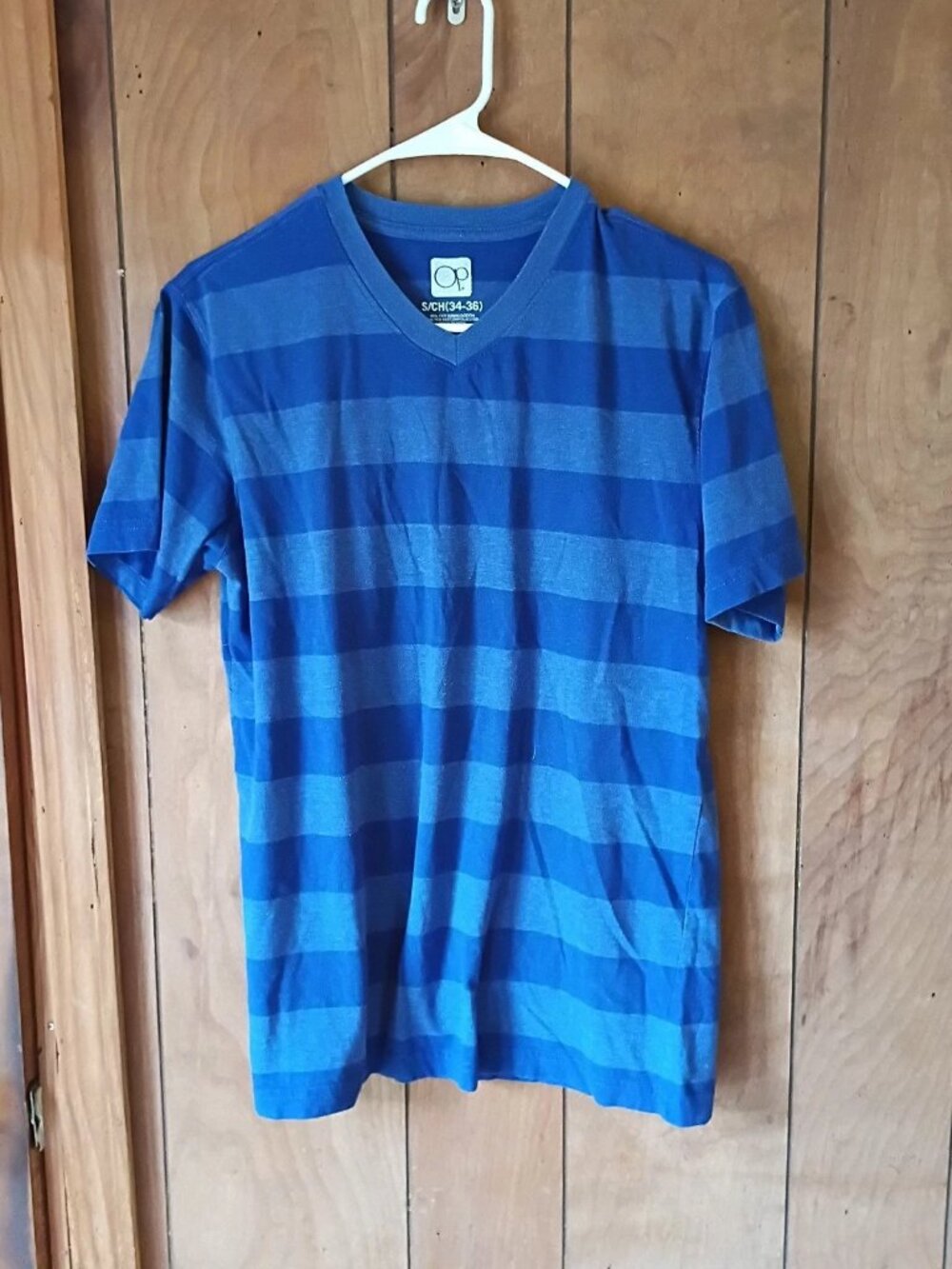 OP Ocean Pacific Men’s T-Shirt Size S Blue Striped V-Neck Short Sleeve